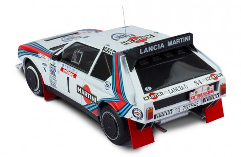 photo n°3 : LANCIA Delta S4 1986