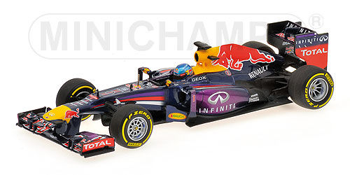 photo n°4 : Red Bull Renault RB9 S. VETTEL