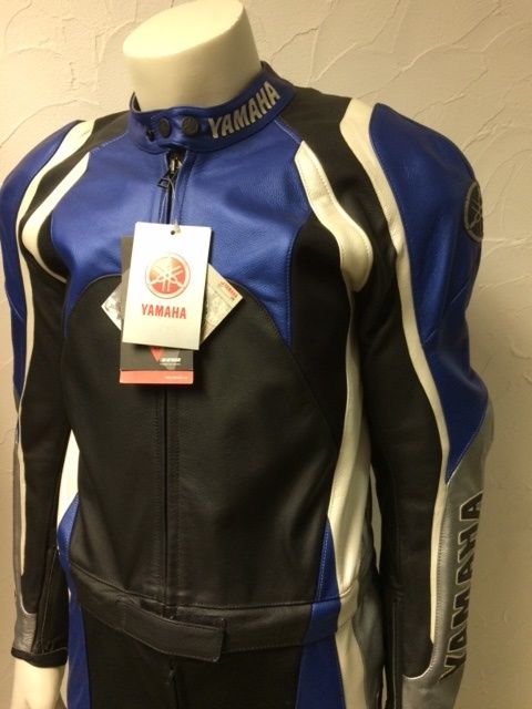 photo n°5 : Combinaison Cuir YAMAHA Dainese