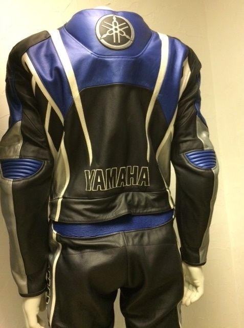 photo n°4 : Combinaison Cuir YAMAHA Dainese