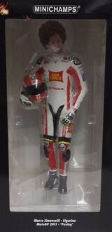 M.Simoncelli Figurine ’Hanging Off' Jual Minichamps Figure Marco Simoncelli Hanging Off. (LE.1.158pcs