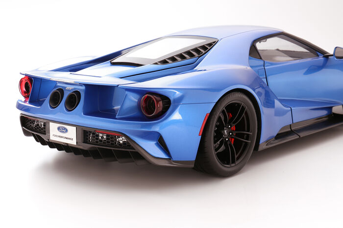 photo n°2 : Modèle Exclusif FORD GT 2017