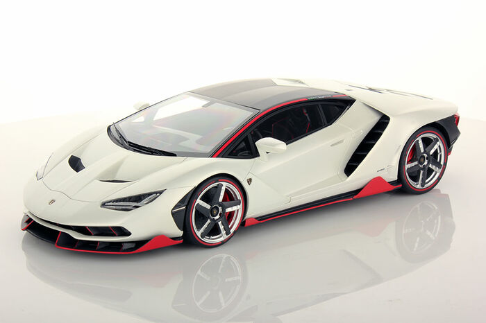 Miniature LAMBORGHINI Centenario MR Collection Models Echelle 1/18e