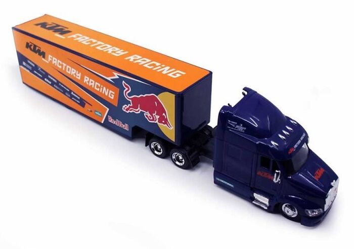 photo n°2 : Camion KTM  Factory Racing RedBull