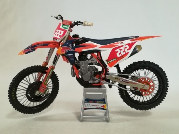 Miniature KTM 450 SX-F Pilote Cairoli Red Bull KTM Factory Racing Team