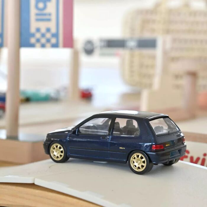 photo n°2 : Miniature RENAULT Clio Williams