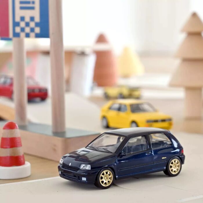 photo n°1 : Miniature RENAULT Clio Williams