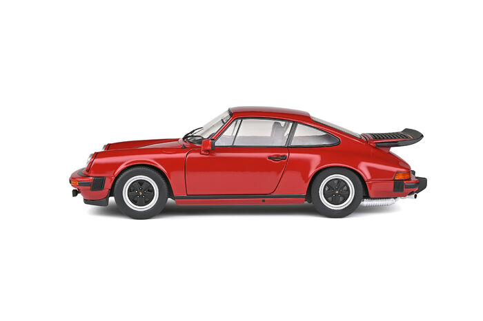 photo n°2 : PORSCHE 911 Carrera 3.2 Rouge 1984