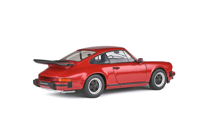 photo n°4 : PORSCHE 911 Carrera 3.2 Rouge 1984