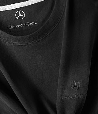 photo n°2 : T-Shirt MERCEDES